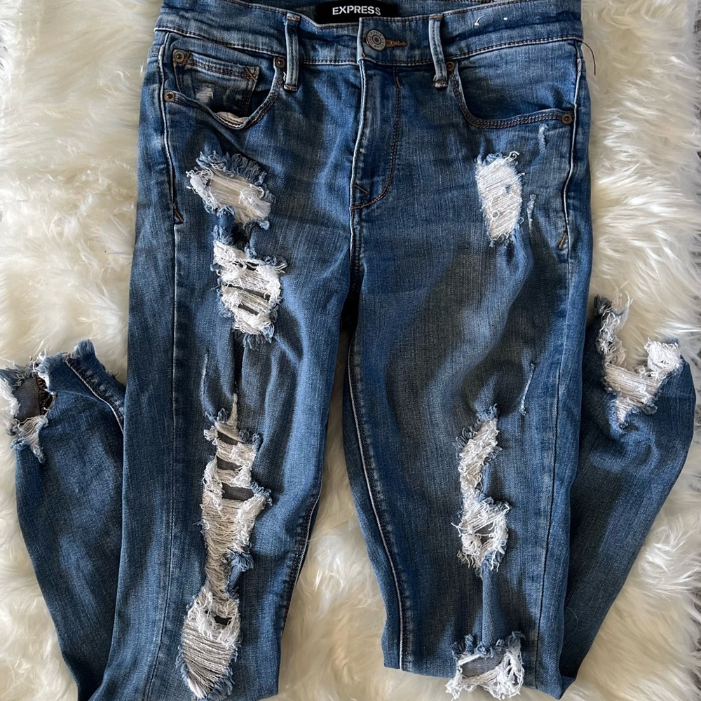 Express distressed frayed ankle jeans, wear long or cropped
